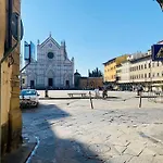Amazing Apartment In Piazza Santa Croce Firenze