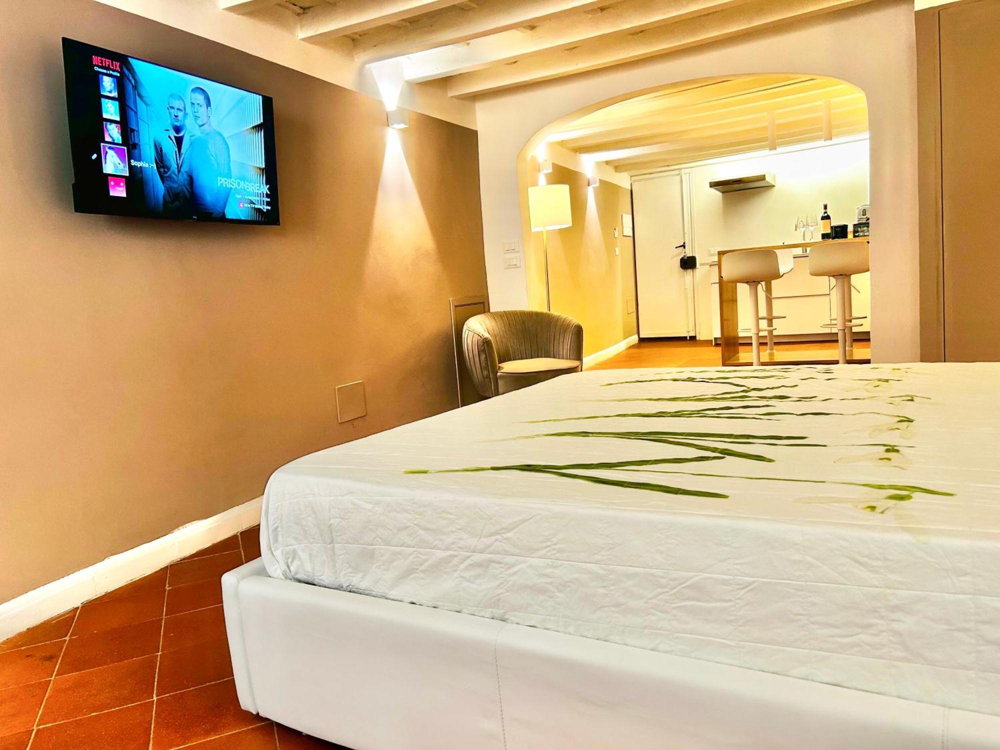 Amazing First Floor In Piazza Santa Croce * Florencia
