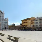 Amazing Apartment In Piazza Santa Croce Firenze